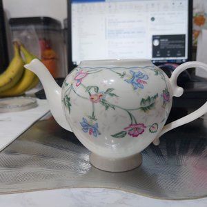 Cheng’s White Jade Porcelain Floral Teapot